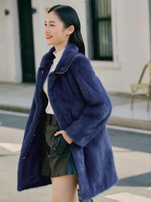 爱死这个颜色的皮草了