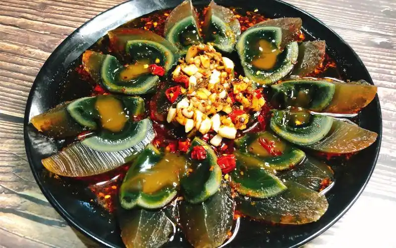 3分钟就能搞定的凉拌皮蛋,开胃爽口,好吃不腻_哔哩哔哩_bilibili