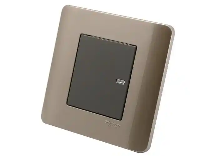 施耐德电气e8431/2 sz是施耐德品牌旗下一款开关面板,产于中国大陆