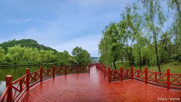 咸阳市沣河森林公园,是陕西省咸阳市政府斥巨资打造的城市绿化工程的