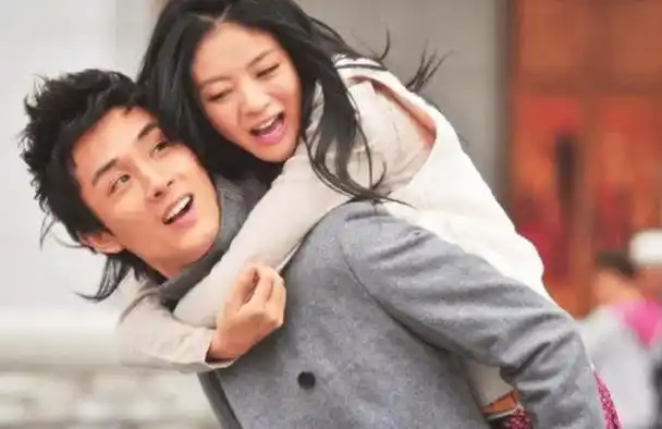 一顿火锅"吃进"了豪门,剧红人不红的吕一,是怎么"上位"的?