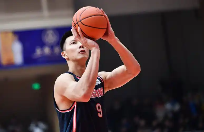 pel总决赛 paraboy带偶像易建联吃鸡