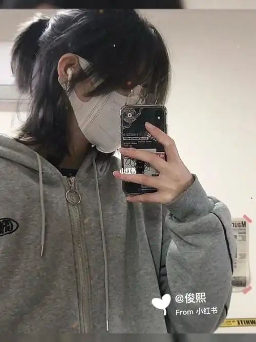 头发会被自然得撑起显得后脑勺很饱满