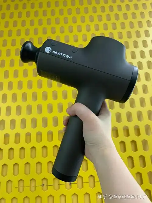 一文说清怎样的筋膜枪值得买筋膜枪是健身必备神器健身装备按摩神器吗