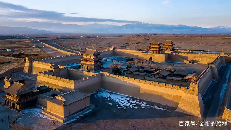 嘉峪关的关城,悬臂长城,长城第一墩,冬天时分它们最美