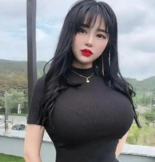 95年韩国健身博主f杯饱满身材凹凸有致这身材去哪都是焦点