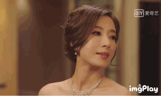 她演女反派爆红,努力13年成视后,39岁嫁花心男,甜蜜幸福惹人羡_杨怡