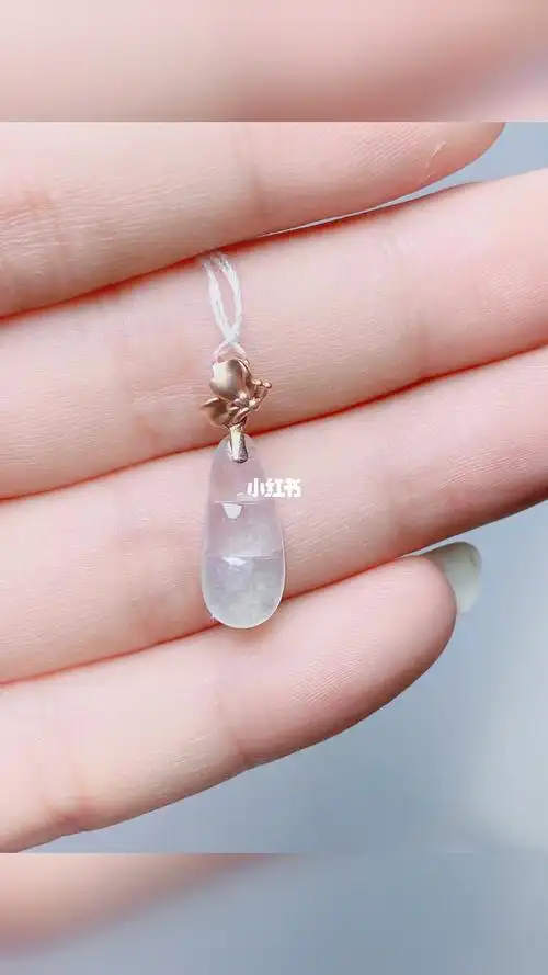 18k金扣头镶嵌天然翡翠福瓜吊坠蝴蝶扣子