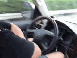 开车gif司机gif困得不行gif开着开着就睡着了gif要命了gif