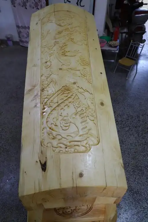 陕西周至有个叫法海的棺材艺人任法融给他提写了招牌