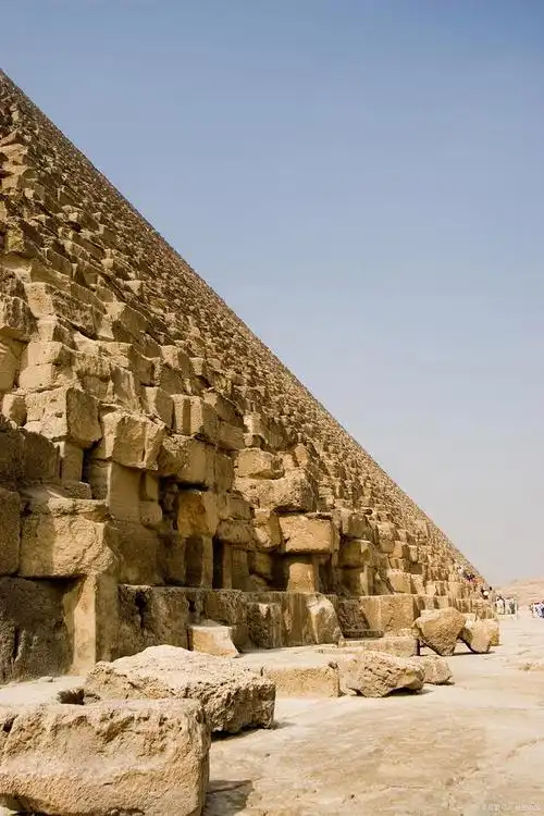 胡夫金字塔的由来