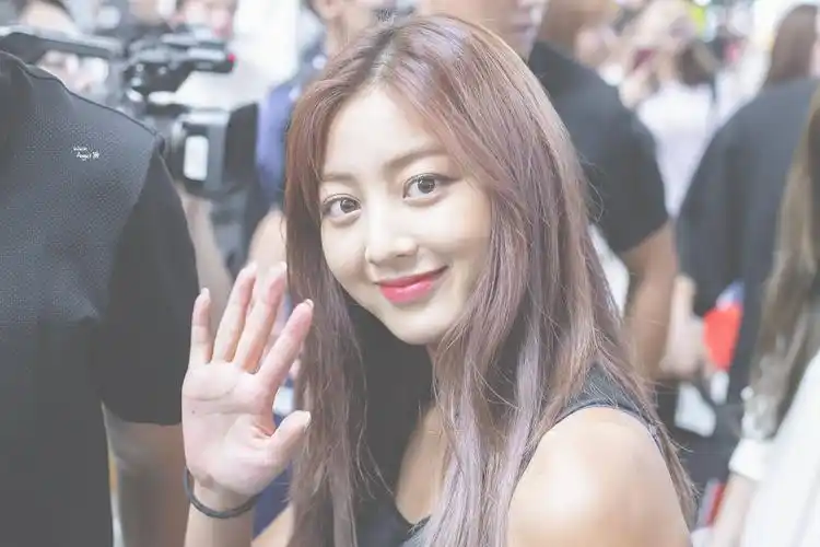 朴志效 jihyo twice成员 - 堆糖,美图壁纸兴趣社区