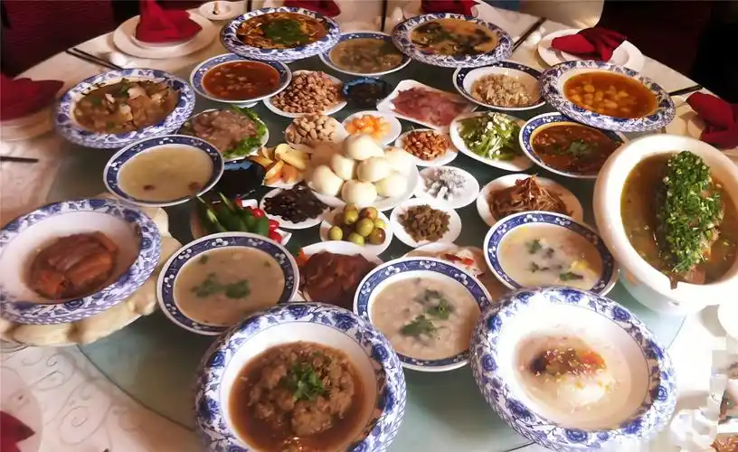 二十多道菜200多元,河南这县城的特色宴席,真的是实惠到家了