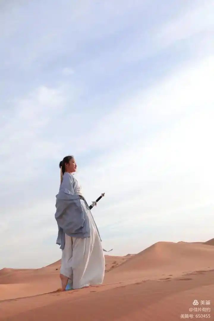 来九棵树沙漠秒变古风小仙女