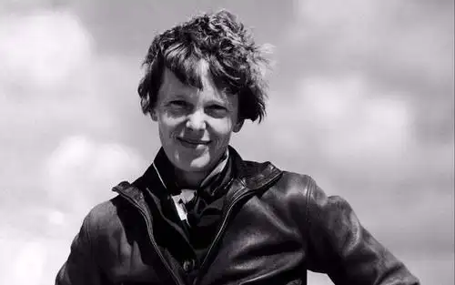 给你讲述美国女飞行家阿米莉亚.埃尔哈特的失踪事件