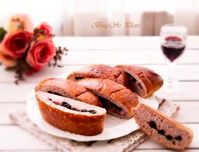 欧式红酒葡萄干面包