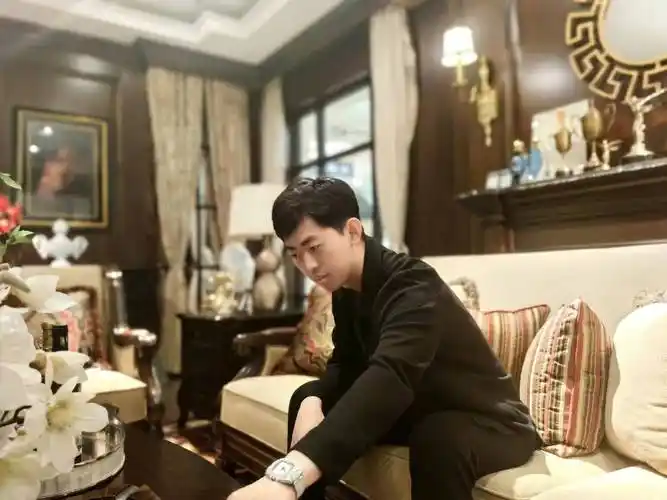 闫震写真合集_齐齐哈尔_中国_毕业