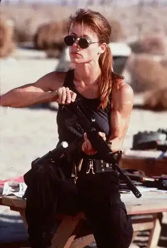 《终结者2》中的琳达汉密尔顿