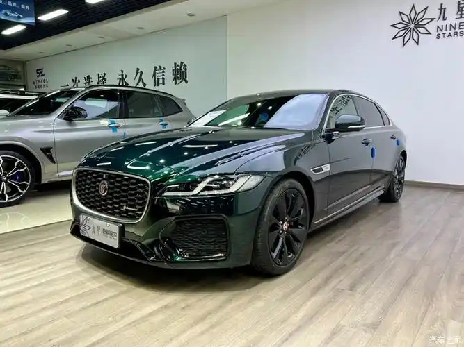 捷豹xfl2021款xfl20tp300四驱旗舰