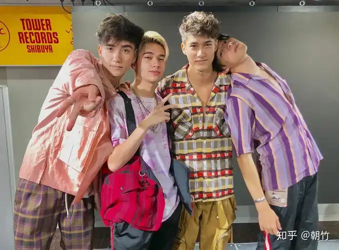 如何评价日本男团intersection