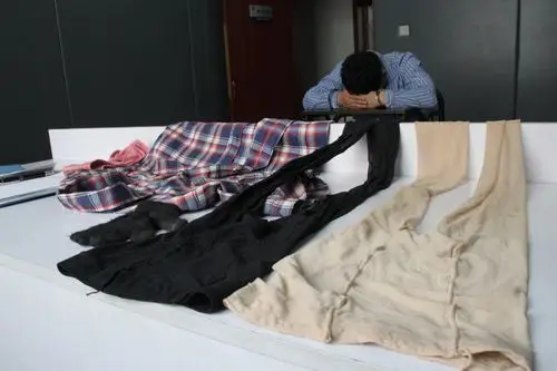 石家庄男子带丝袜行窃被抓