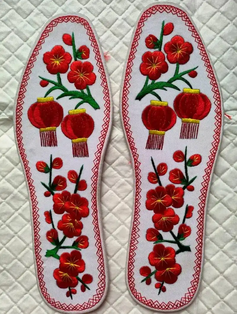 纯手工鞋垫 #好不好看你们说了算 即使我见过很多复杂和阴暗 - 抖音