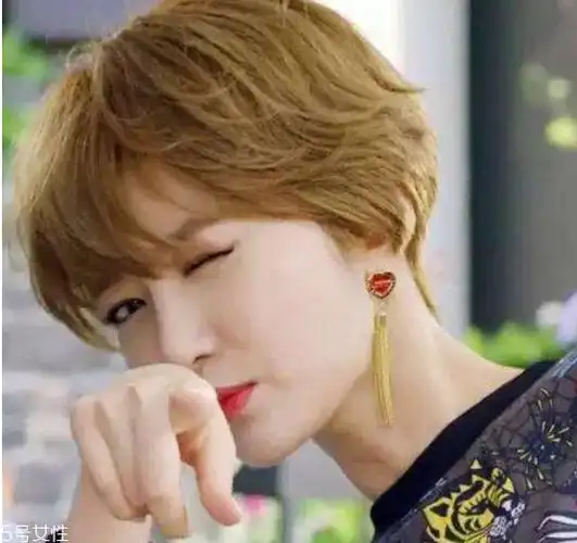 玫瑰金发色显白吗 玫瑰金发色掉色后图片