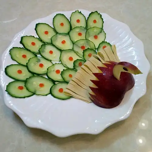 【蔬菜拼盘盘饰摆盘(孔雀)图片】彩虹c_下厨房