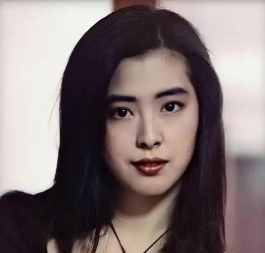 年轻时倾国倾城,老了胖成土肥圆,这些发福女星当年都