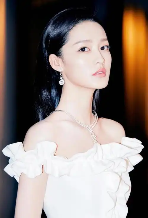 娱乐圈最干净的女神!李沁,真的好清纯啊!