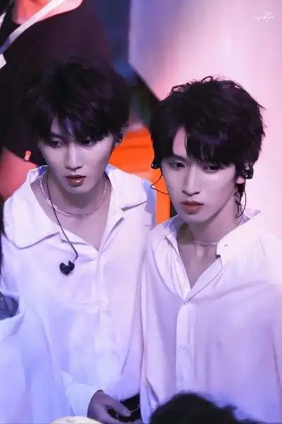 时代少年团乌托邦乐园开放##马嘉祺严浩翔新歌若想念飞行