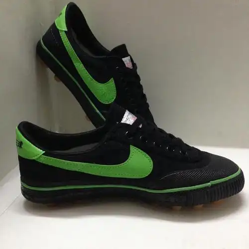 【特价捡漏】三球足球鞋钉鞋耐磨胶钉儿童低帮碎钉帆布学生经典草地