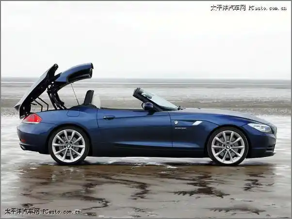 全新宝马z4硬顶敞篷跑车售58.9-83.8万