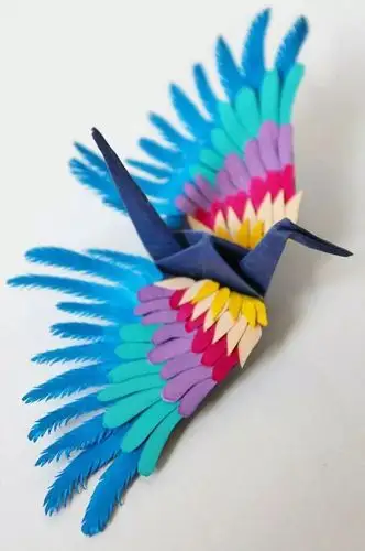 千纸鹤的n种姿态颠覆了我们对千纸鹤的印象