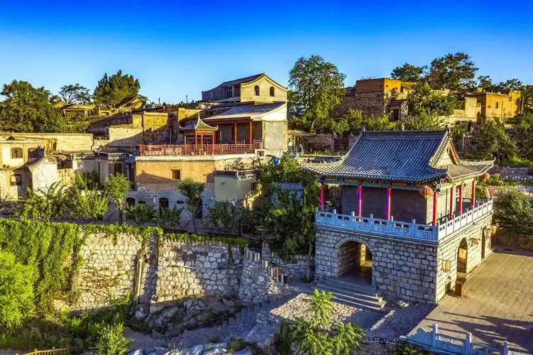 南横口陶瓷水镇