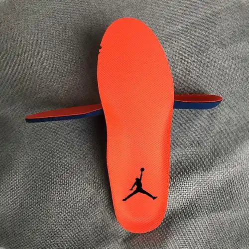 aj1鞋垫原装 适配aj1鞋垫男女篮球鞋aj312546踩屎感低帮鞋垫 黑色白标