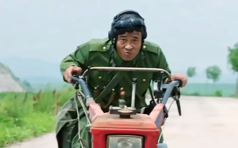 张蔷《手扶拖拉机斯基》,尼古拉斯赵四开着拖拉机来教学了_哔哩哔哩