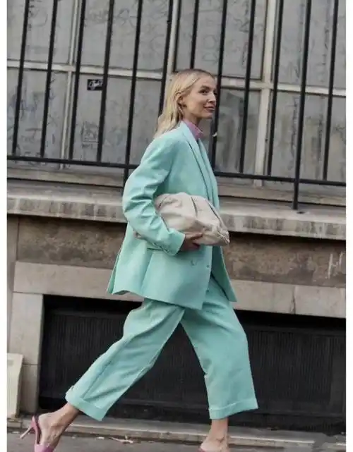 嫌经典色烂大街,试试爆火的春季色彩指南,时髦精们