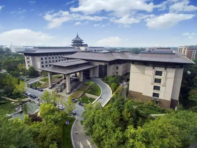 新绎七修酒店1晚《匠艺小达人》高级房 自助早餐 知行馆匠艺活动课 七