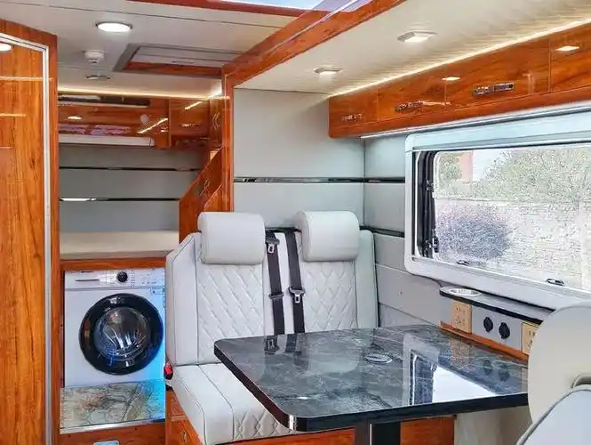 吉野统帅轻卡房车 重汽豪沃底盘 升降顶露台 豪奢中式空间|吉野|露台