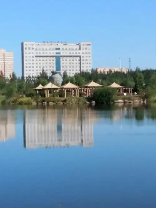 黑龙江省哈尔滨市延寿县西城墙胡同27号靠近阶梯学校