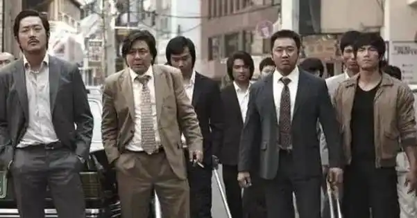 故事:东北黑老大乔四强抢民女,作恶多端,死刑时连开七枪都不下跪