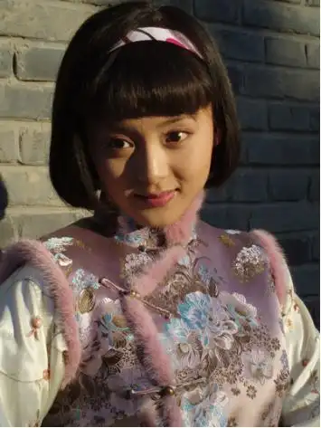 撞脸杨超越,却没有她的锦鲤体质,37岁的她也已淡出娱乐圈4年|王凯