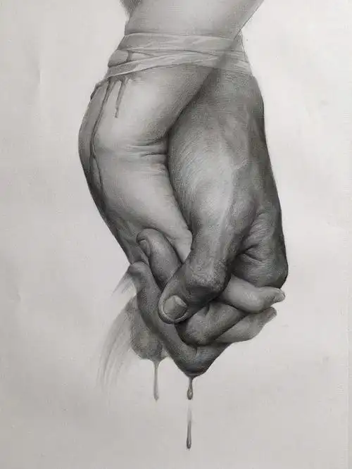 素描过程紧紧交缠的双手