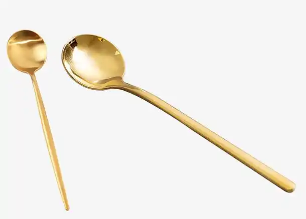 金色的咖啡勺子