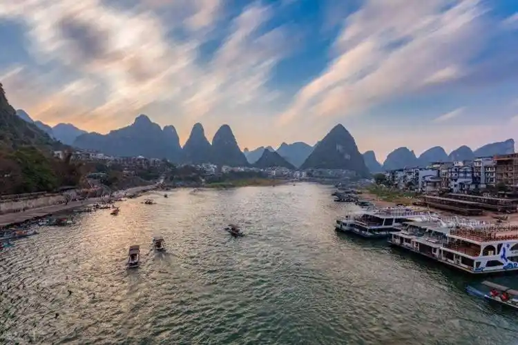 广西桂林旅游攻略/桂林四天跟团游行程_导游_山水_漓江