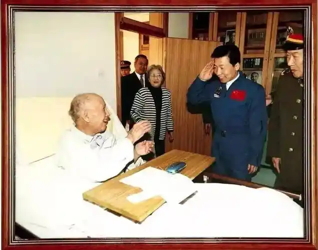 今天,缅怀钱学森!