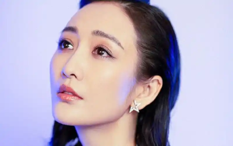 王鸥性感优雅写真桌面壁纸