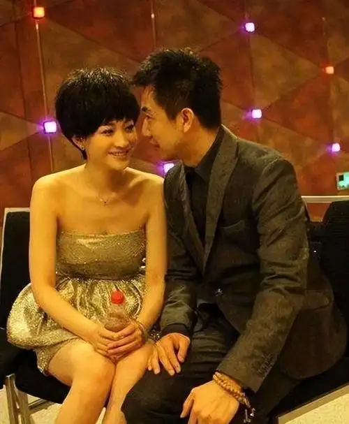 47的"人间尤物"李小冉,感情经历挫折后,最终收获爱情|梅婷|鄢颇|陈坤