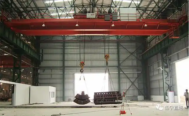 桥式起重机,被称为天车是在车间,仓库,材料现场吊装材料的吊装设备.